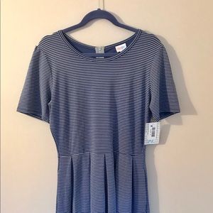 LuLaRoe Amelia Dress